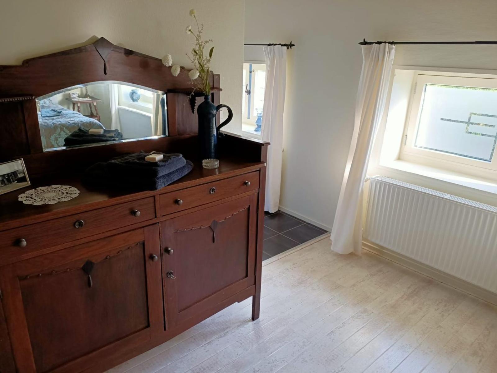 Bij De Friesche Poort Bed & Breakfast Bourtange Room photo
